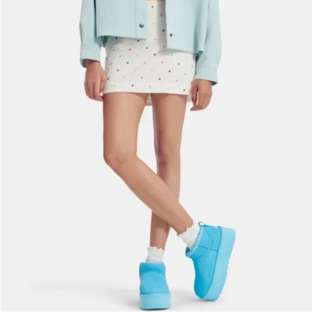 Ugg Mini Platform in Sand Unisex Women size 9 - Picture 13 of 13